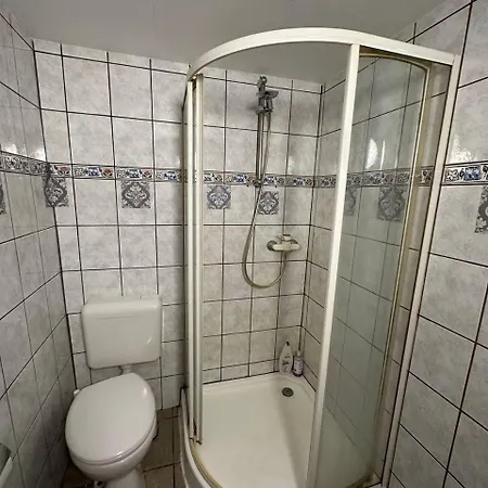 Privat Mit Doppelbett Apartment